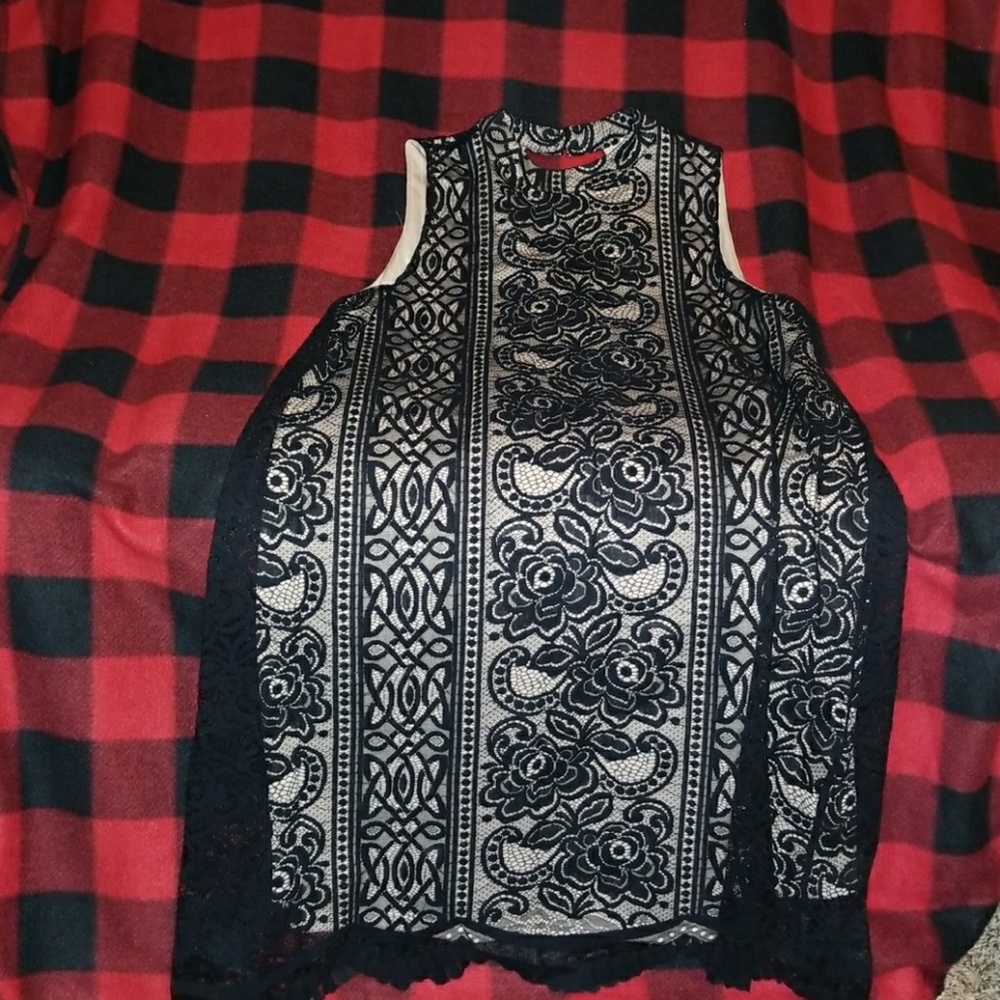 Love-fire lace dress